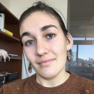 Meet your Posher, Carolina